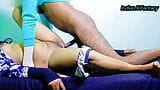 Estudiante de entrenamiento y maestro tienen sexo duro - mms desi video snapshot 10