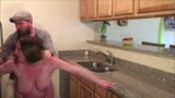 Sexo en la cocina - casero snapshot 10