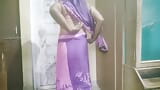 La sexy Sonusissy fait un strip-tease dans un sari snapshot 5