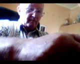 Gandpa streelde op webcam snapshot 11