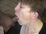 Pipe interraciale mature et éjaculation! snapshot 1