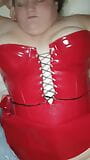 Sexydixie27 sex em vestido de látex vermelho snapshot 2