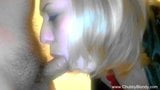 Blonde italienische Ehefrau gibt einen fantastischen Blowjob snapshot 10