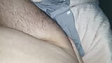 Stiefsohn wachte nackt mit stiefmutter hand auf seinem arsch auf snapshot 11