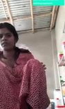 Desi bhabhi video langsung di cam. masturbasi di depan kamera. snapshot 2