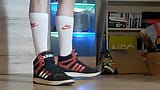 (GER) Geiler Fussballer in smelly NikeSocken zeigt sich selber snapshot 1