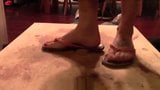 Polla y bola pisotean las chanclas de extreme-chelsea snapshot 1