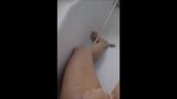 Masturbação auto-filmada no banheiro snapshot 2