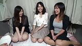 Sex amator în dubă japoneză cu trei mame sexy futând trei bărbați pentru $$$$ în videoclip hardcore de amatori snapshot 1