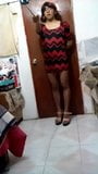 Joselynne CD frumusețe cu picioare în rochie roșie 01 snapshot 4