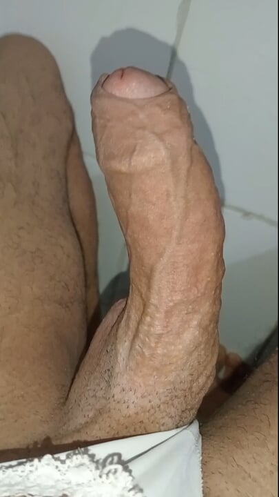 HUGE BIG AND VENEZUELAN PENIS, INTENSE MASTURBATION IN WHITE PANTYHOSE, SIX PACK, GAY, TRANS, FEMBOY, CLOSE-UP