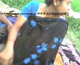 पार्क मुझे देसी बंगाली बौडी बड़े स्तन दबाने में उसके bf. snapshot 7