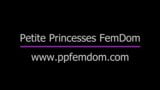 Fist time strap-on đôi femdom với tình nhân kira và sofi snapshot 10