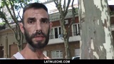 Latinleche - ragazzo etero latino scopa e succhia con riluttanza snapshot 2