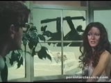 Kay Parker en el experimento de corrida en el espacio exterior snapshot 8