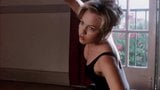 Jennie Garth - '' un asunto inacabado '' snapshot 4