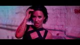 Klip Demi Lovato cool musim panas snapshot 9