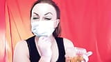 ASMR: frenillos y masticando con saliva y vore fetiche sfw video caliente por Arya Grander snapshot 3