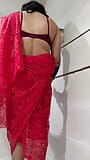 Jessica Bath in roter Sari snapshot 4