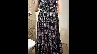 Aarohi_333 Bathroom Video Call Sex: ASMR Porn feat. jessonroy22 ...