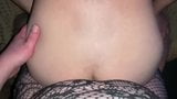 Travesti batendo pau na bunda de caras snapshot 2