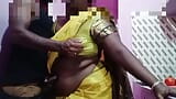 Tamilská manželka lízání pupku a sání pupku - žhavý sex snapshot 15