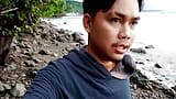 Mari kita melancap di pantai, saya menelan sperma saya snapshot 3