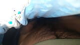 Masturbation de minuit sur une couverture snapshot 16