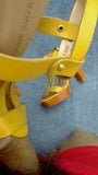 Tacones amarillos sandalias shoejob snapshot 6