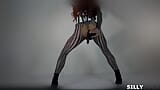 Stacy crossdresser em listras de lingerie enorme anal de quatro snapshot 2