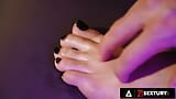 21 SEXTURY - Gorgeous bartender Alyssa Bounty Gets Cum On Her Pretty Feet By A Foot Worshiper snapshot 3