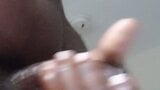 Gran polla negra masturbándose y corriéndose, paja mientras gime snapshot 13