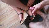 Summer Wedges éjaculation snapshot 1