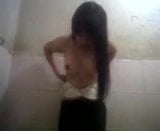 Indo jugando con tetas snapshot 4