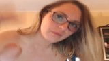 Pirang panas dengan payudara besar di webcam snapshot 7
