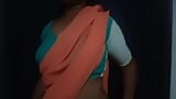 Srilankan sexy girl Ware sari and open her bobo,Hot girl some acting her clothes removing, sexy women  episode snapshot 2