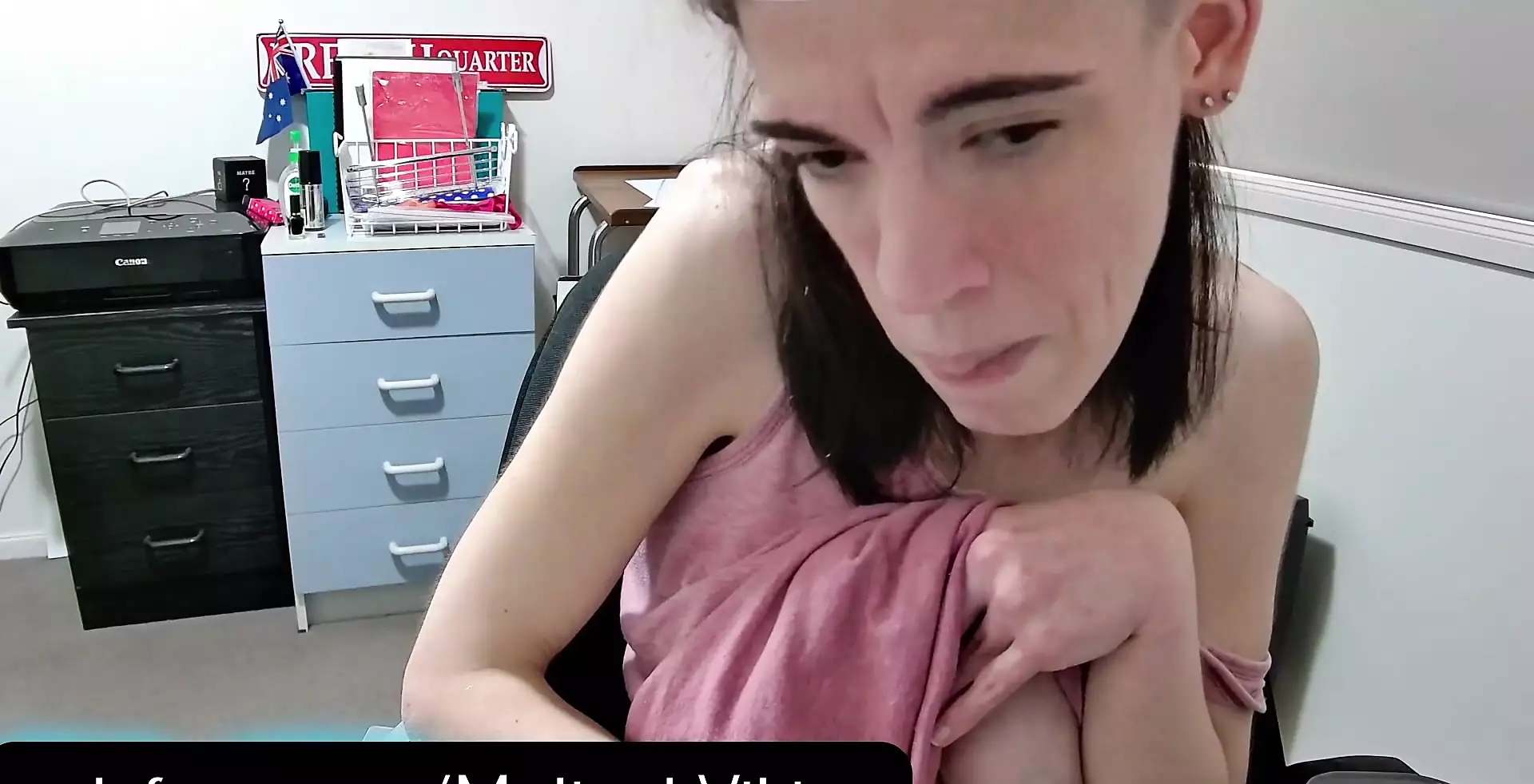 Мен əйелімді ұйықтап жатқанда есекке сиқтым.