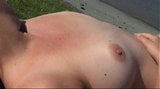 Topless zonnen snapshot 1