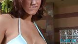 Chica universitaria da una paja perfecta snapshot 1