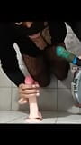 Anale dubbele penetratie - enorme dildo's snapshot 1