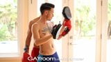 La pratica di boxe Gayroom accende due concorrenti snapshot 6