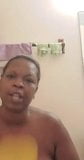 Ébano bbw goddesskaramel castigando su mariquita en línea snapshot 3