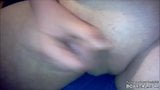 Menino de 19 anos masturba seu pau pequeno snapshot 4