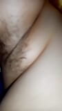 Stiefmoeder neukt haar kut met een dildo snapshot 13