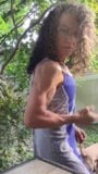 Hardbody la abuela flexion snapshot 10