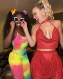 Wwe - cj perry aka lana y naomi bailando snapshot 1