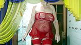 Quente lukerya hoje decidiu usar vermelho excitante. trocar de roupa online na frente de uma webcam. snapshot 11