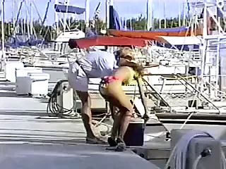 Bikini Beach Race 