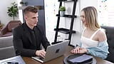 Passion-HD - une blonde mince et gémissante se fait baiser pour obtenir le job snapshot 5