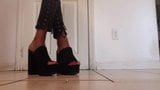 Giantess Feet snapshot 2